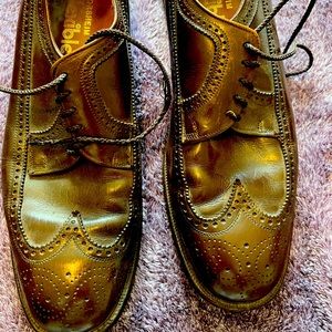 Brown Men’s Oxford dancing/dress shoes. Size 11.